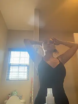 mariaesmeralda's Webcam Show