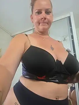 הופעת וובקאם של Sweety__venus