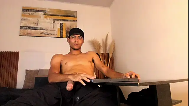 zander_2120 Adlı Modelin Canlı XXX Sohbeti