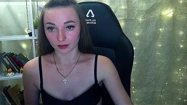 _Barbie_Kiss_ Webcam Show