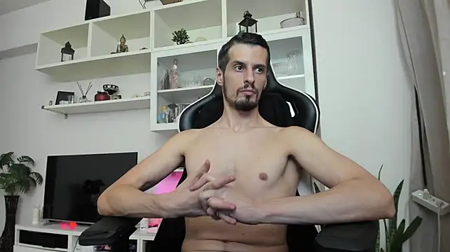הופעת וובקאם של ToddClaytonn