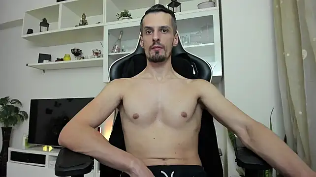 הופעת וובקאם של ToddClaytonn