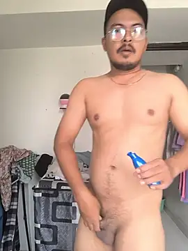 Pune_guy_cillab Show in webcam