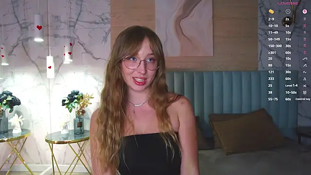 LoraineLuff live-chat rom