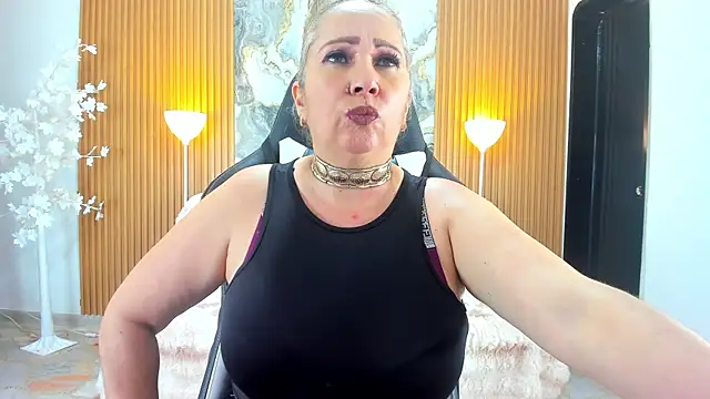Danna_topless' Live XXX Chat
