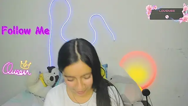 Czat XXX na żywo – litle_mily_