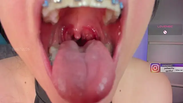 Aprilx1 Webcam show