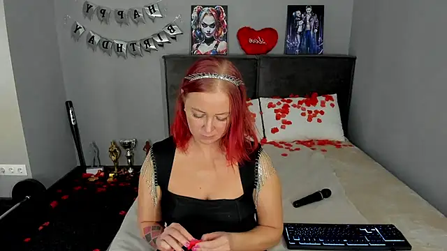 MuscleXXXBarbie Show in webcam