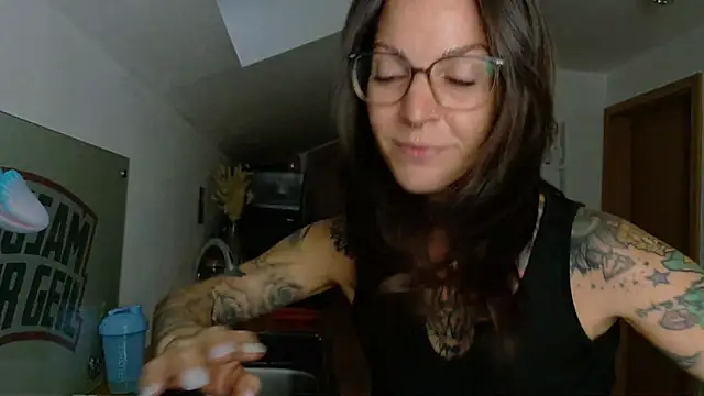 BrownieyQueen Webcam-Show