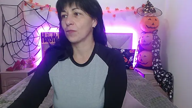 LiluGrants Chat XXX in diretta