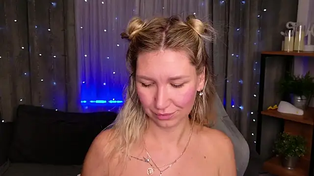 MilaBott – webcam-show