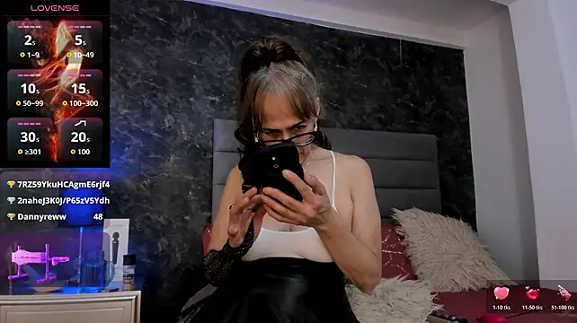 Bella_Evans_ Webcam-Show