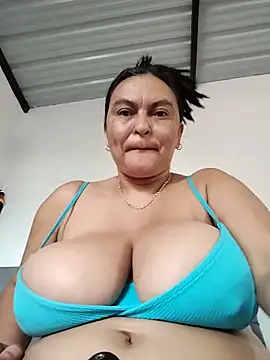 Horny-Mommy-Dirty webkamerás műsora