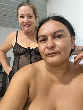 Horny-Mommy-Dirty's Webcam Show