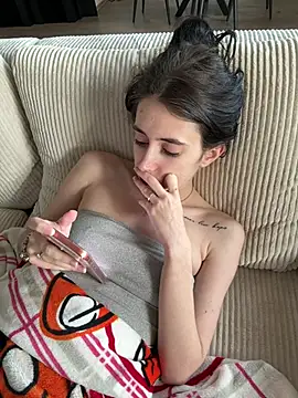 Lena_Lang Show in webcam