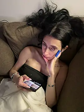 Chatroom XXX en direct de Lena_Lang