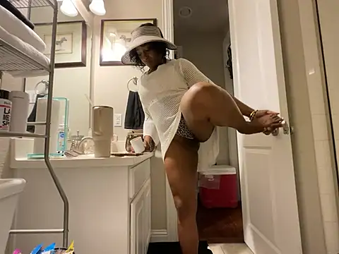 wynterheat's Webcam Show