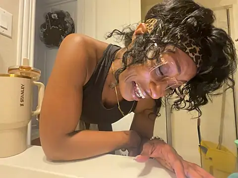 Chatroom XXX en direct de wynterheat