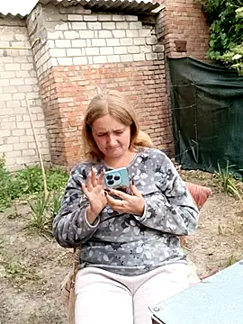 Koketka_nelegal_ élő XXX-chatje