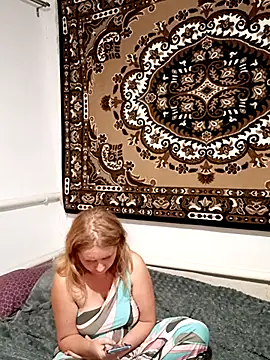 XXX chat uživo modela Koketka_nelegal_