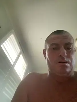 Sissyslavecunt webcam show