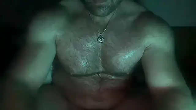 CloudyMuscle28 webkamerás műsora