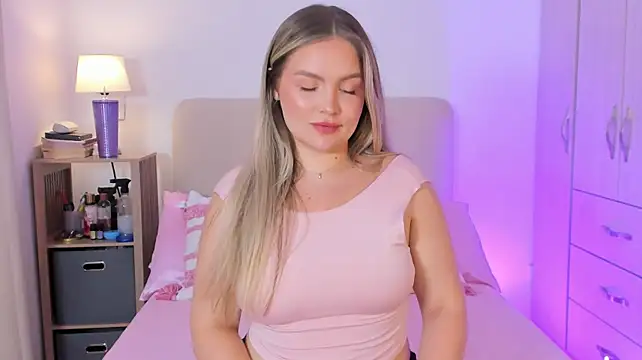 XXX chat uživo modela GaiaBaker