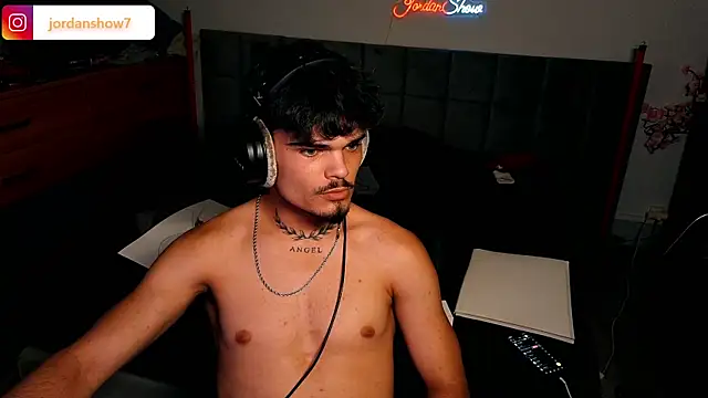 JordanShow webkamerás műsora