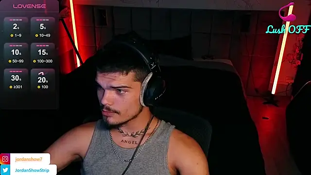 Show modela JordanShow na web-kameri