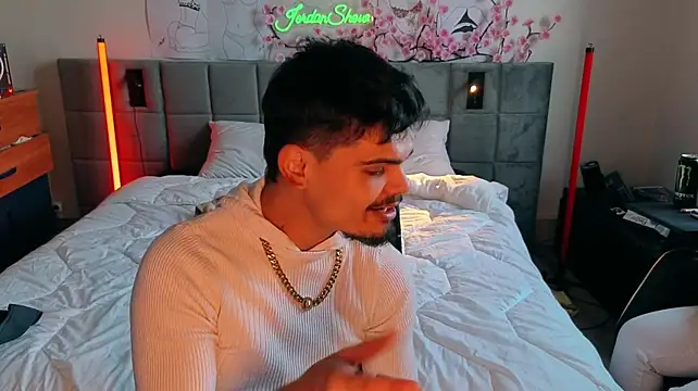Pertunjukan Kamera Web JordanShow