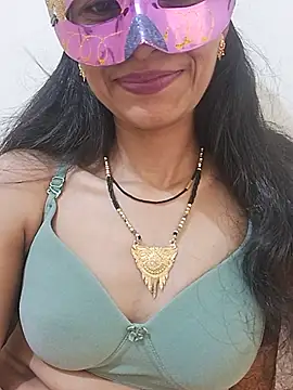 Nandinip2706's Webcam Show