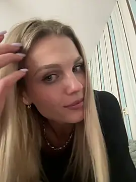 My_Hotgirl's Live XXX Chat