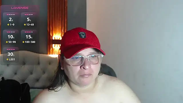 Show de katty_femdom na webcam