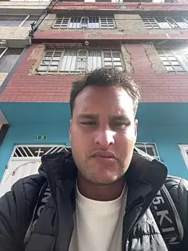 Latino_jr 在線直播表演
