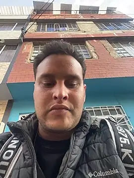Latino_jr's Webcam Show