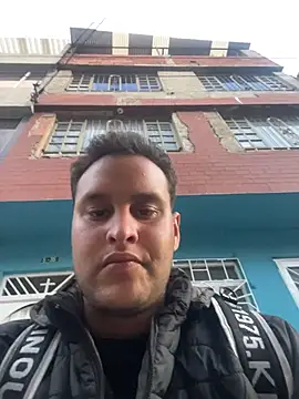Latino_jr ওয়েবক্যাম শো