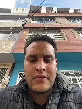 Latino_jr 网络视讯表演