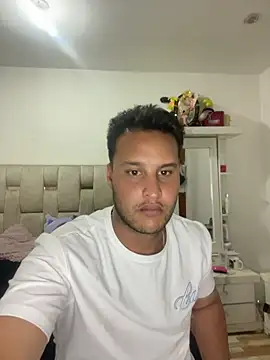 Latino_jr ওয়েবক্যাম শো