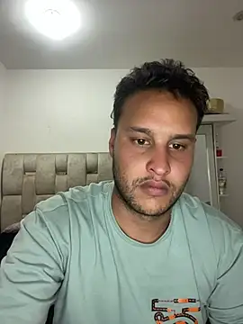 Latino_jr webcam show