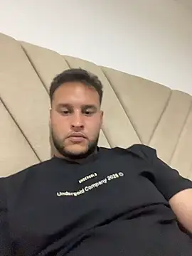 Latino_jr Adlı Modelin Web Kamerası Şovu
