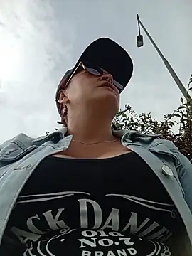 sophie_banger: вебкам-шоу