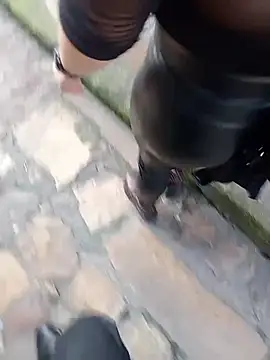 Pokazy przed kamerką – sophie_banger