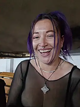 sophie_banger: διαδικτυακό σόου στην κάμερα