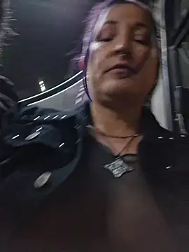 sophie_banger Pertunjukan Webcam
