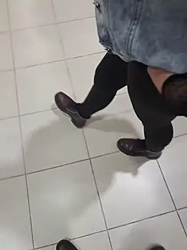 sophie_banger Show in webcam