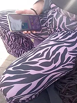 Pokazy przed kamerką – sophie_banger