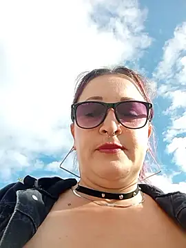 sophie_banger Show in webcam
