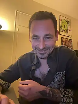 defbond420's Webcam Show