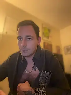 defbond420 webkamerás műsora
