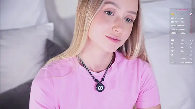 XXX chat uživo modela HollisBeckett